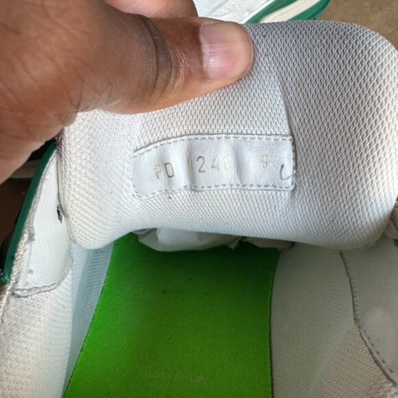 Authentic Louis Vuitton Trainers - Picture 8 of 10